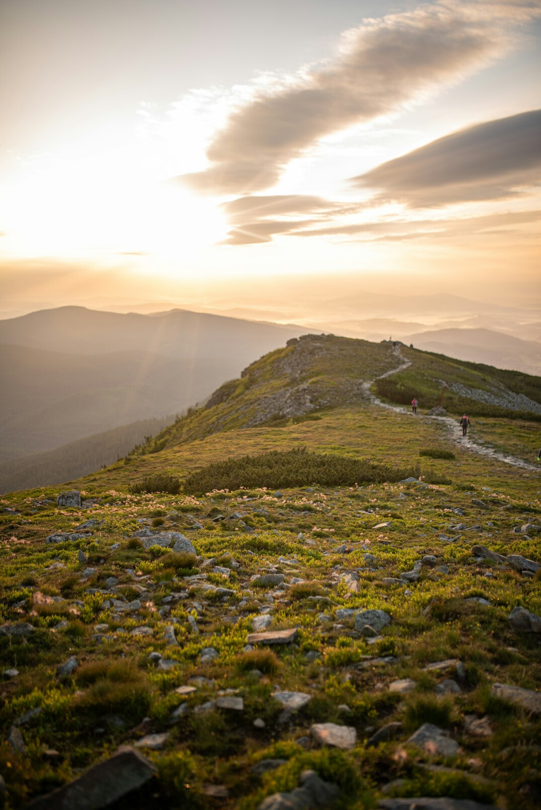 photographer hiking poland